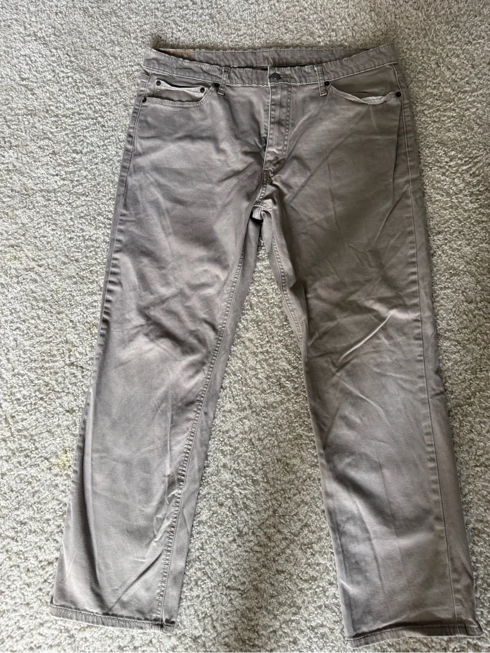 Levi's Men's Chino Pants in Light Gray-Taupe